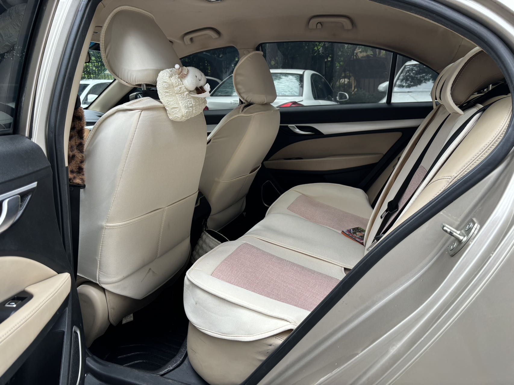 GEELY Emgrand 2019 #11 GEELY Emgrand 2019 car image #11