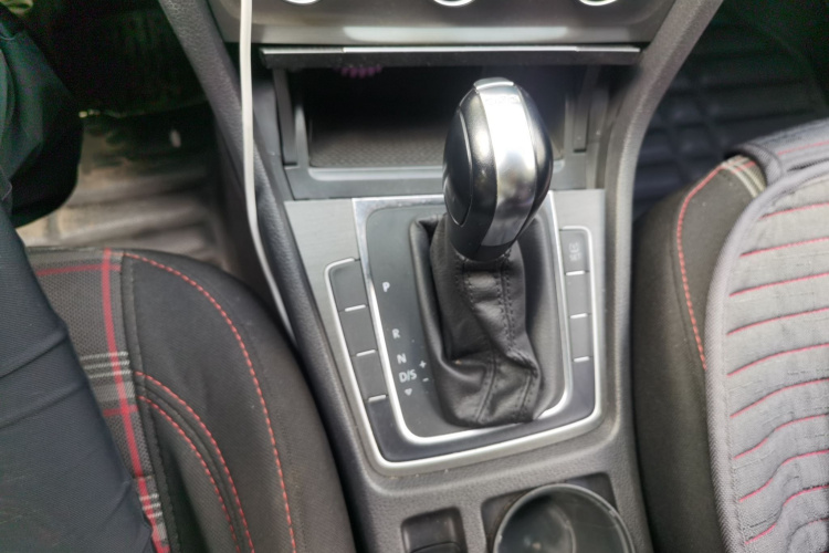 Volkswagen Golf 2015 #18 Volkswagen Golf 2015 car image #18