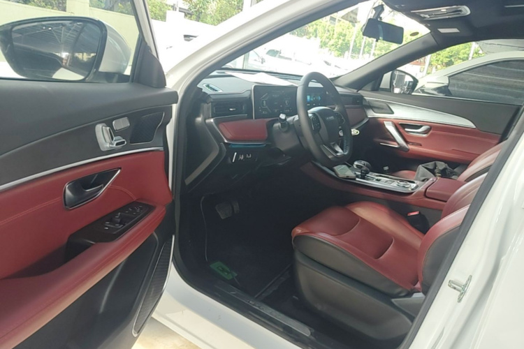 Jetour X70 PLUS 2022 #16 Jetour X70 PLUS 2022 car image #16