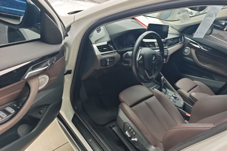 BMW X1 2022 car image #18