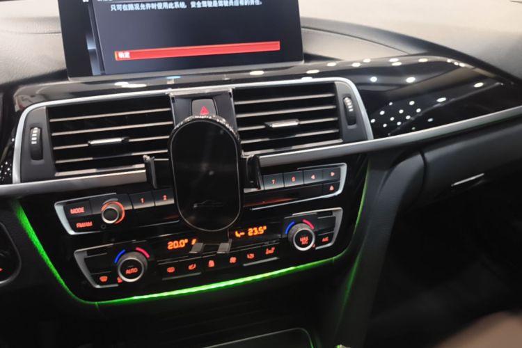 BMW 3 Series 2019 #13 BMW 3 Series 2019 car image #13