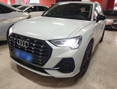 Audi Q3 2021 immagine di auto 