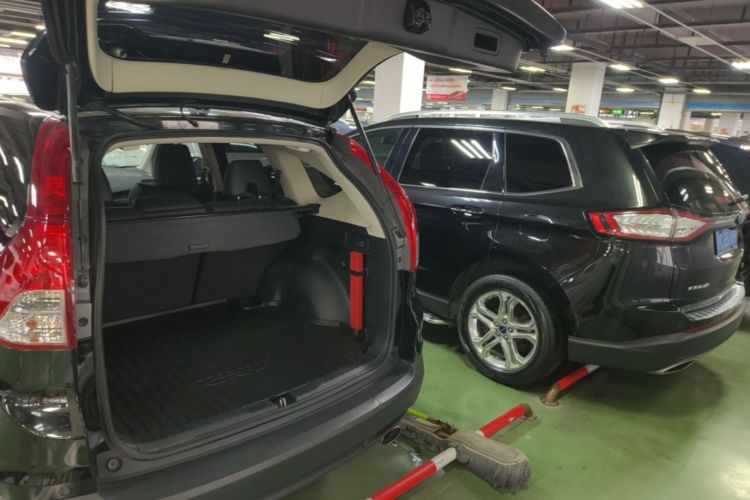 Honda CR-V 2015 immagine di auto #19