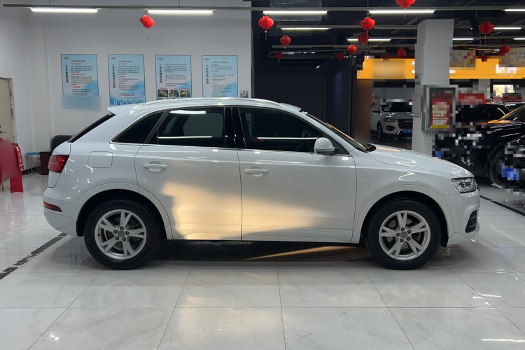 Audi Q3 2018 #4 Audi Q3 2018 изображение автомобиля #4
