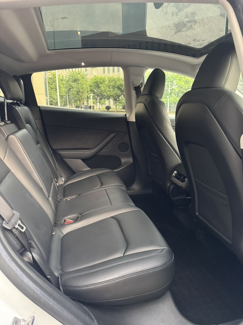 Tesla Model Y 2022 #7 Tesla Model Y 2022 car image #7
