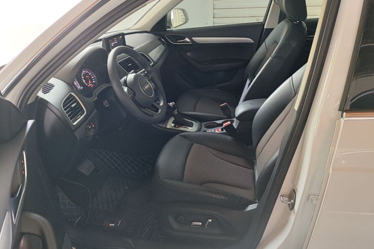 Audi Q3 2018 #15 Audi Q3 2018 car image #15
