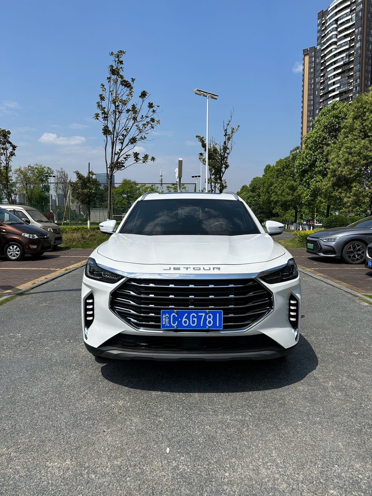 Jetour X70 PLUS 2023 изображение автомобиля #2