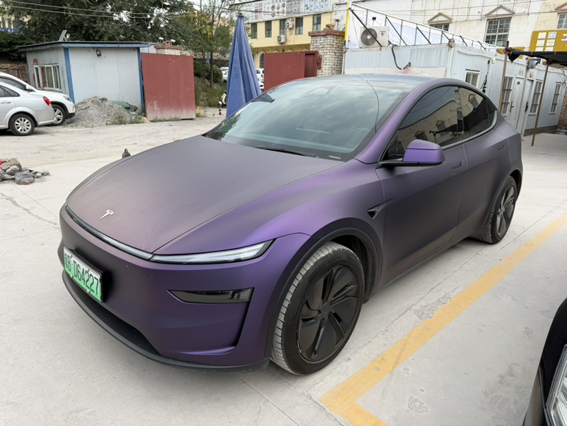 Tesla Model Y 2025 Tesla Model Y 2025 car image