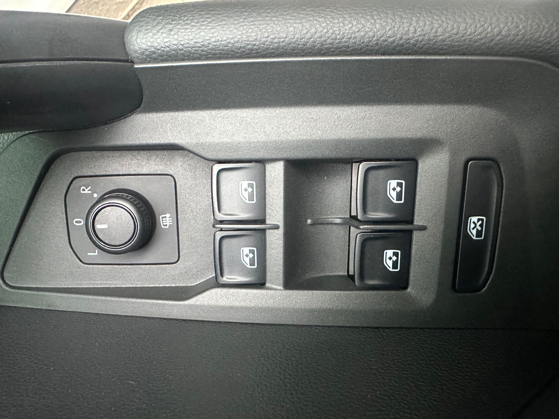 2022 #10 2022 car image #10