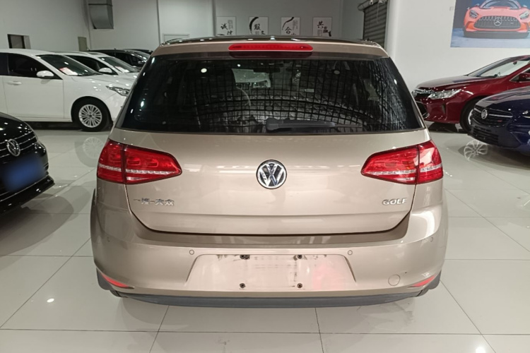 Volkswagen Golf 2016 car image #6