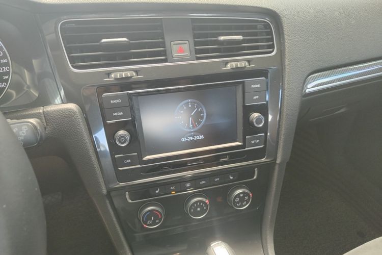Volkswagen Golf 2018 #13 Volkswagen Golf 2018 car image #13