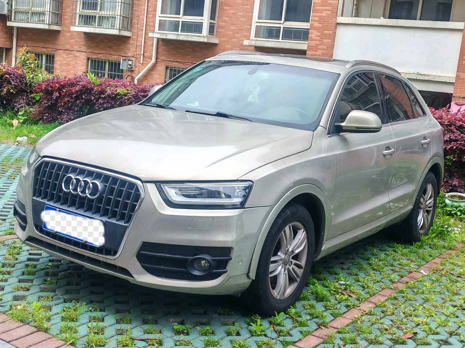 Audi Q3 (Imported) 2012 Audi Q3 (Imported) 2012 imagen de coche