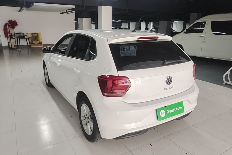 Volkswagen Polo 2023 car image #5