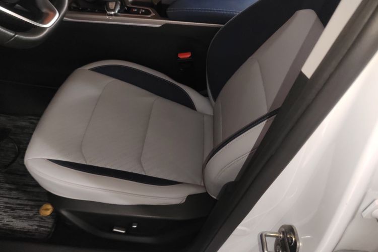 GEELY Emgrand 2022 imagem de carro #15