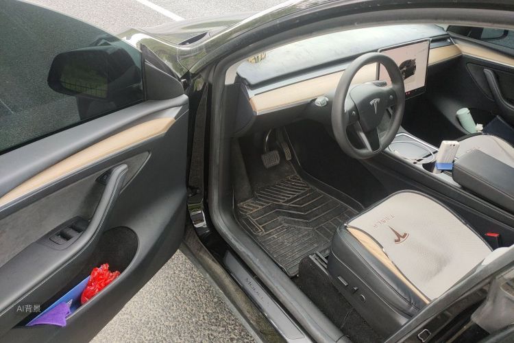 Tesla Model Y 2022 #18 Tesla Model Y 2022 car image #18