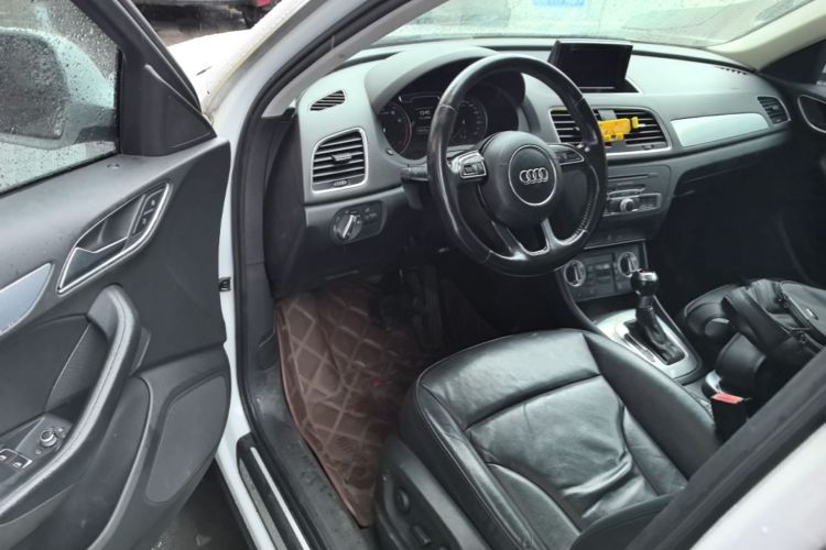 Audi Q3 2015 #12 Audi Q3 2015 car image #12