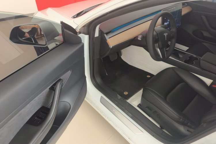 Tesla Model 3 2020 #16 Tesla Model 3 2020 car image #16