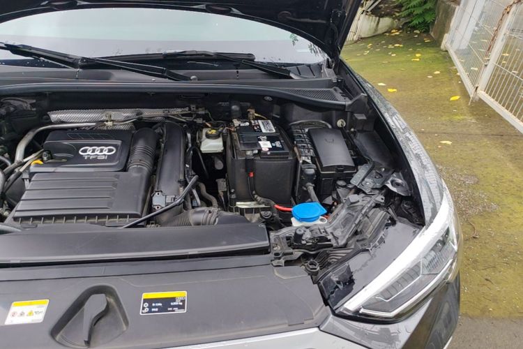 Audi Q3 2023 car image #24
