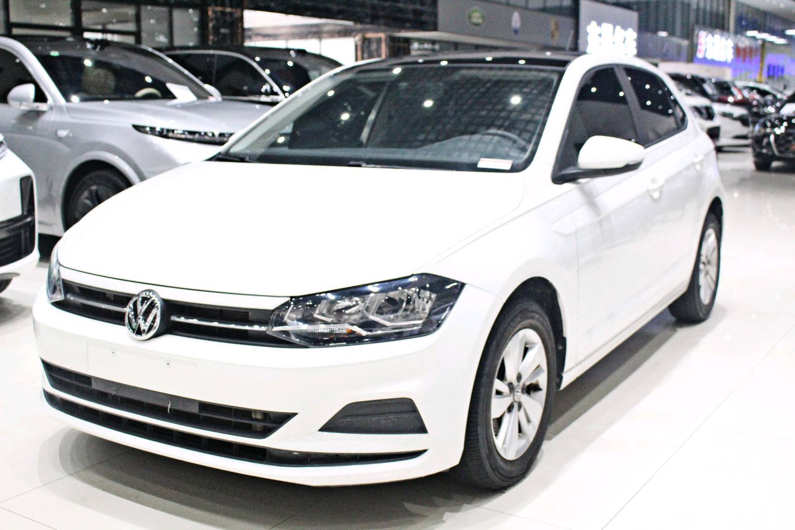 Volkswagen Polo 2020 car image 