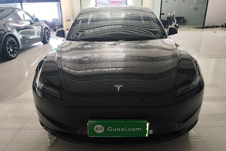Tesla Model 3 2024 car image #3