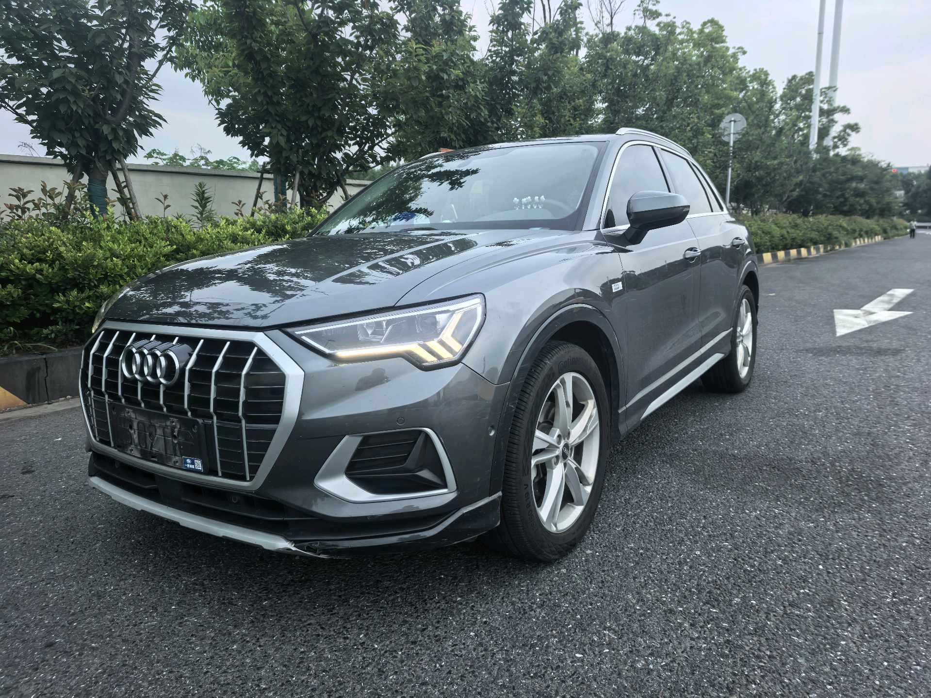 Audi Q3 2022 car image 