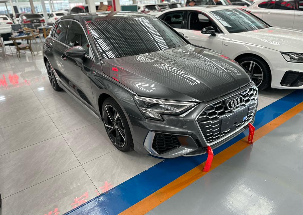 Audi A3 2024 صورة سيارة #3
