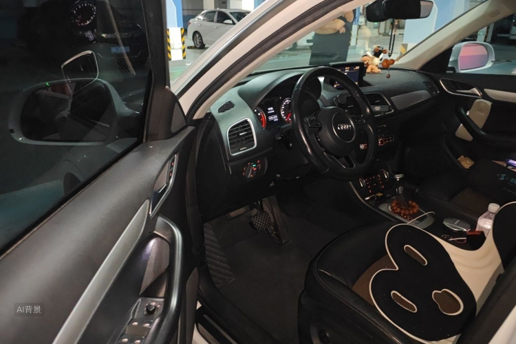 Audi Q3 2018 #18 Audi Q3 2018 car image #18