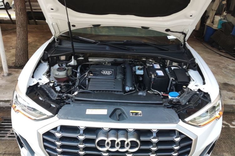 Audi Q3 2019 #20 Audi Q3 2019 car image #20