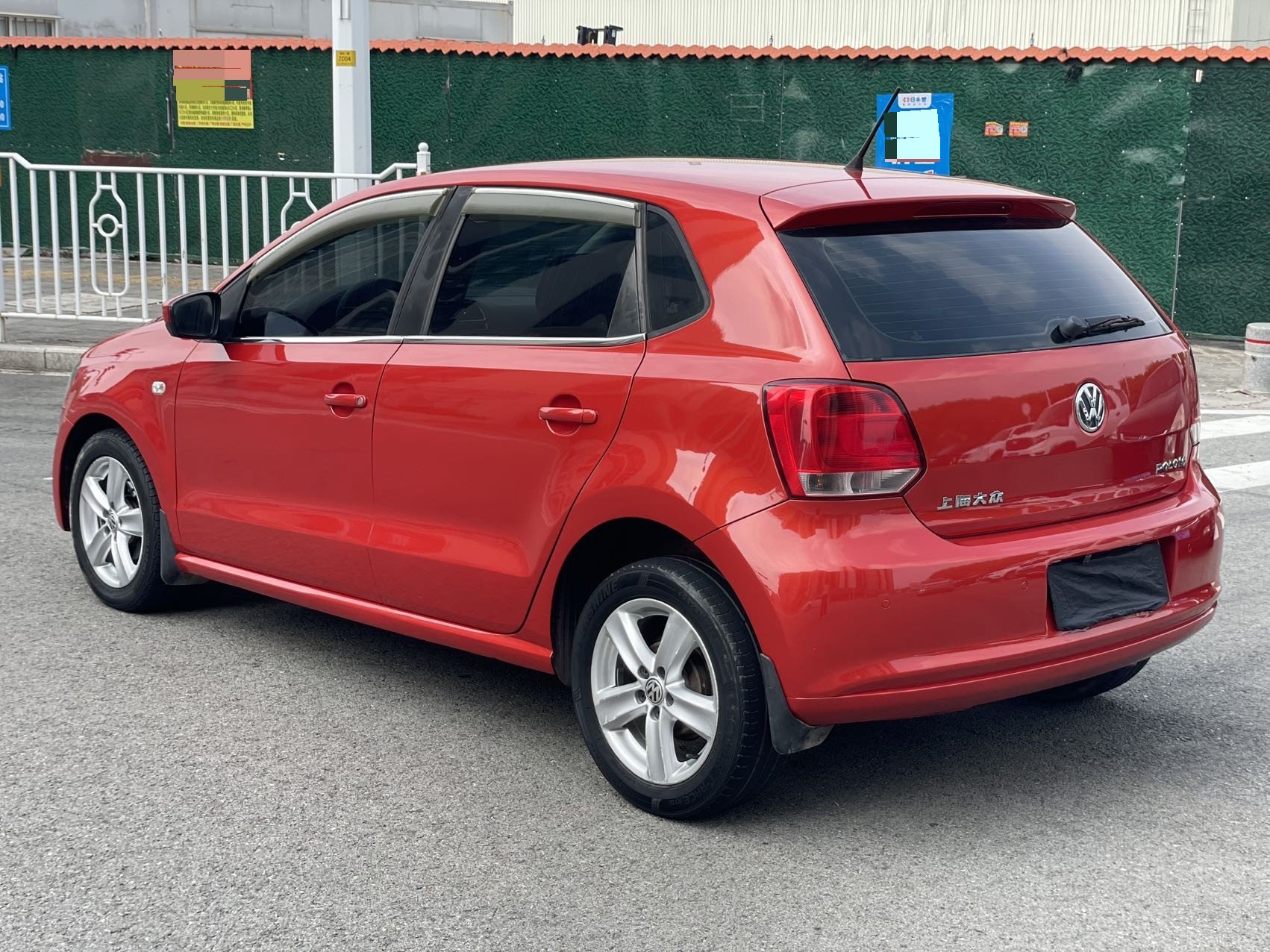 Volkswagen Polo 2011 #9 Volkswagen Polo 2011 car image #9