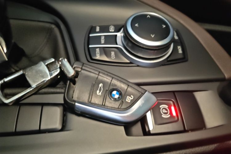 BMW X1 2021 car image #9
