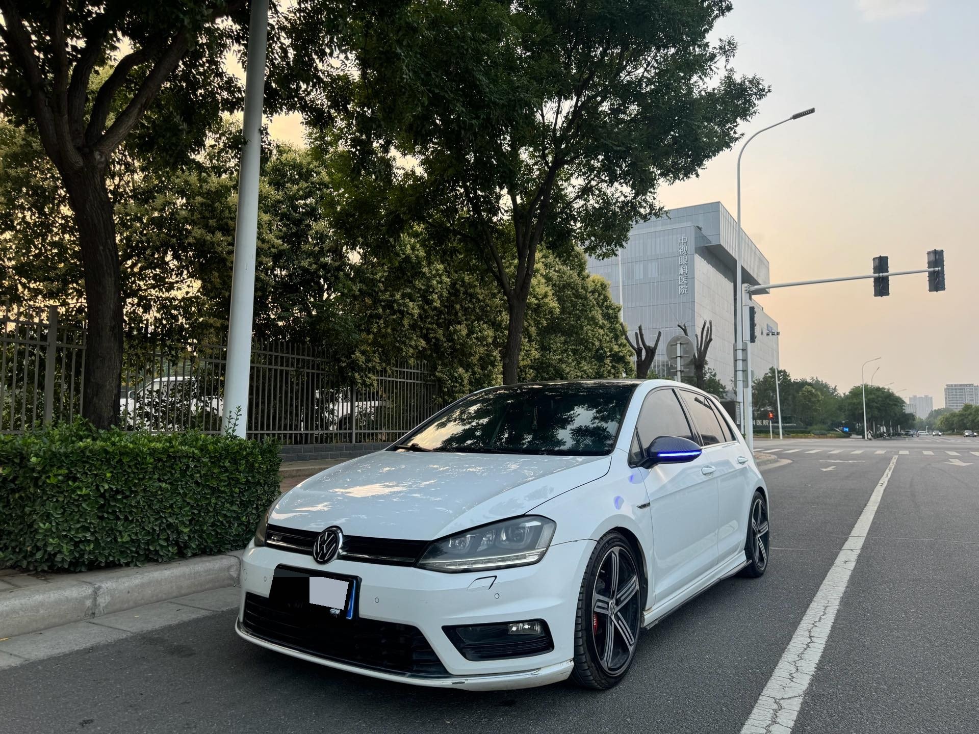 Volkswagen Golf 2016 Volkswagen Golf 2016 car image