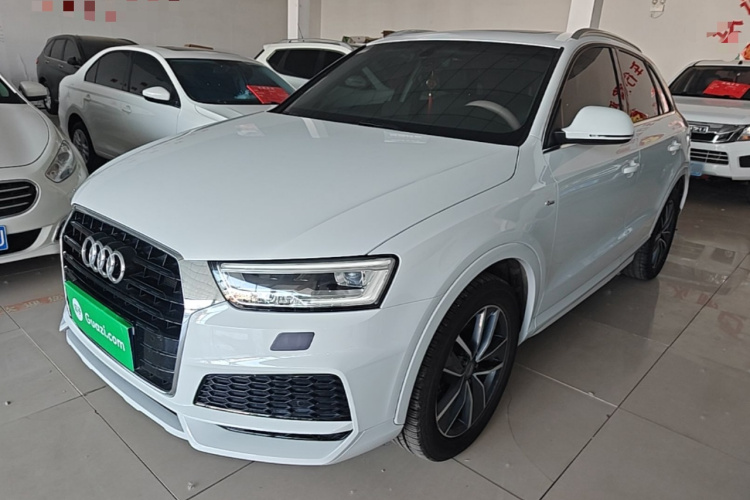 Audi Q3 2019 car image #2