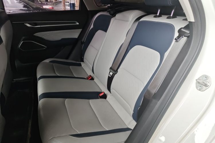 GEELY Emgrand 2023 car image #14