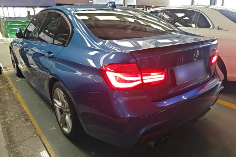BMW 3 Series 2018 #5 BMW 3 Series 2018 car image #5