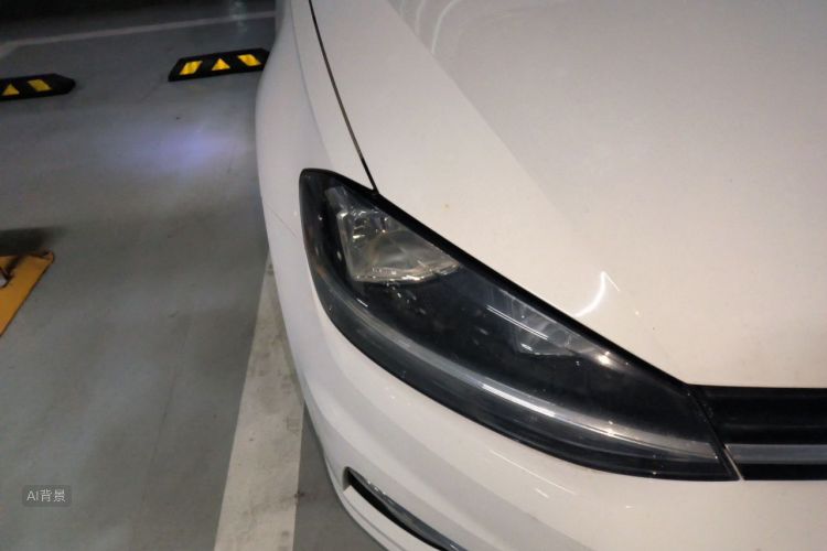 Volkswagen Golf 2020 car image #8