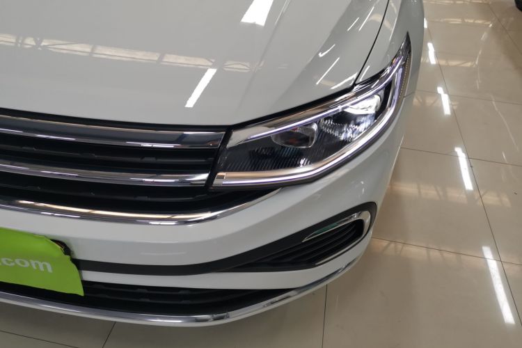 Volkswagen Bora 2025 car image #23