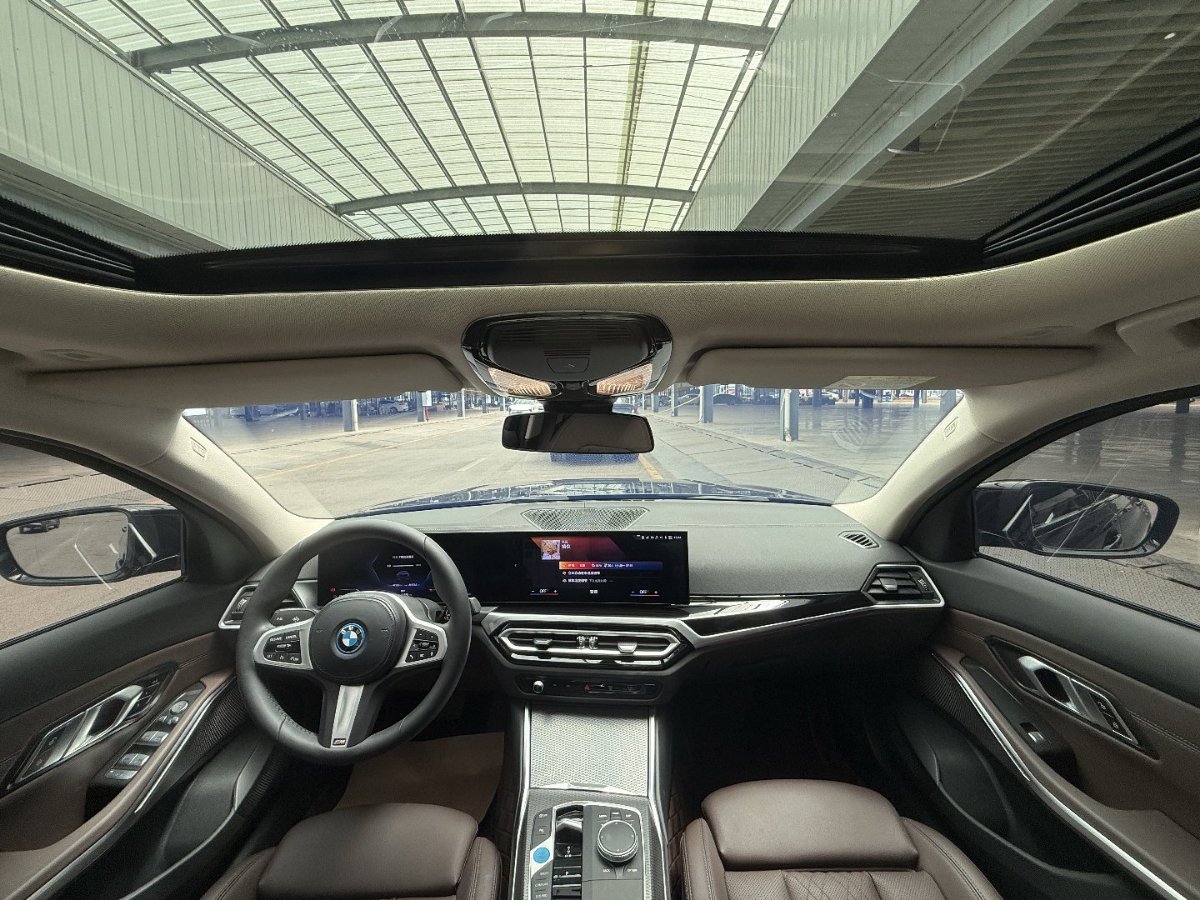 BMW i3 2023 car image #8