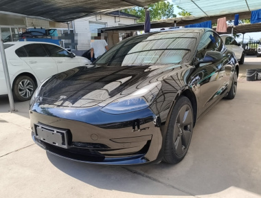 Tesla Model 3 2021 car image 