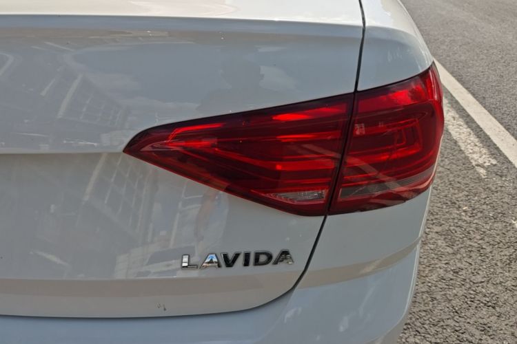 Volkswagen Lavida 2018 #8 Volkswagen Lavida 2018 car image #8