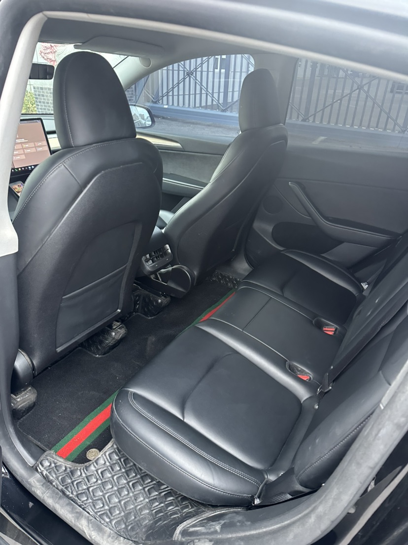 Tesla Model Y 2023 car image #6
