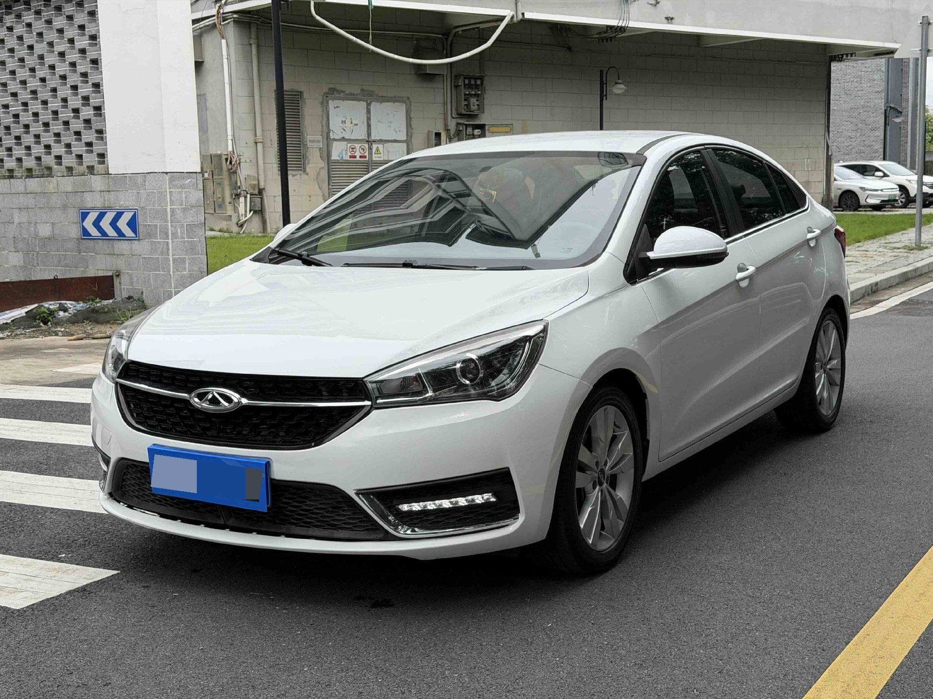 Chery Arrizo 5 2016 car image 