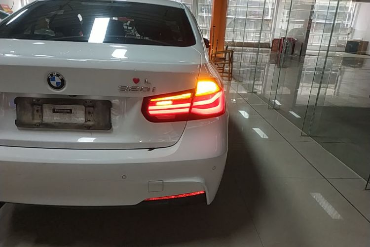 BMW 3 Series 2019 #8 BMW 3 Series 2019 car image #8