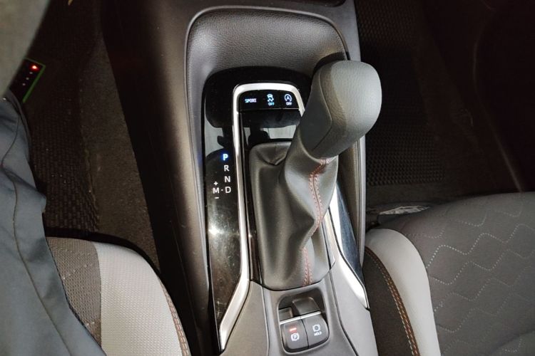 Toyota Corolla 2024 immagine di auto #14