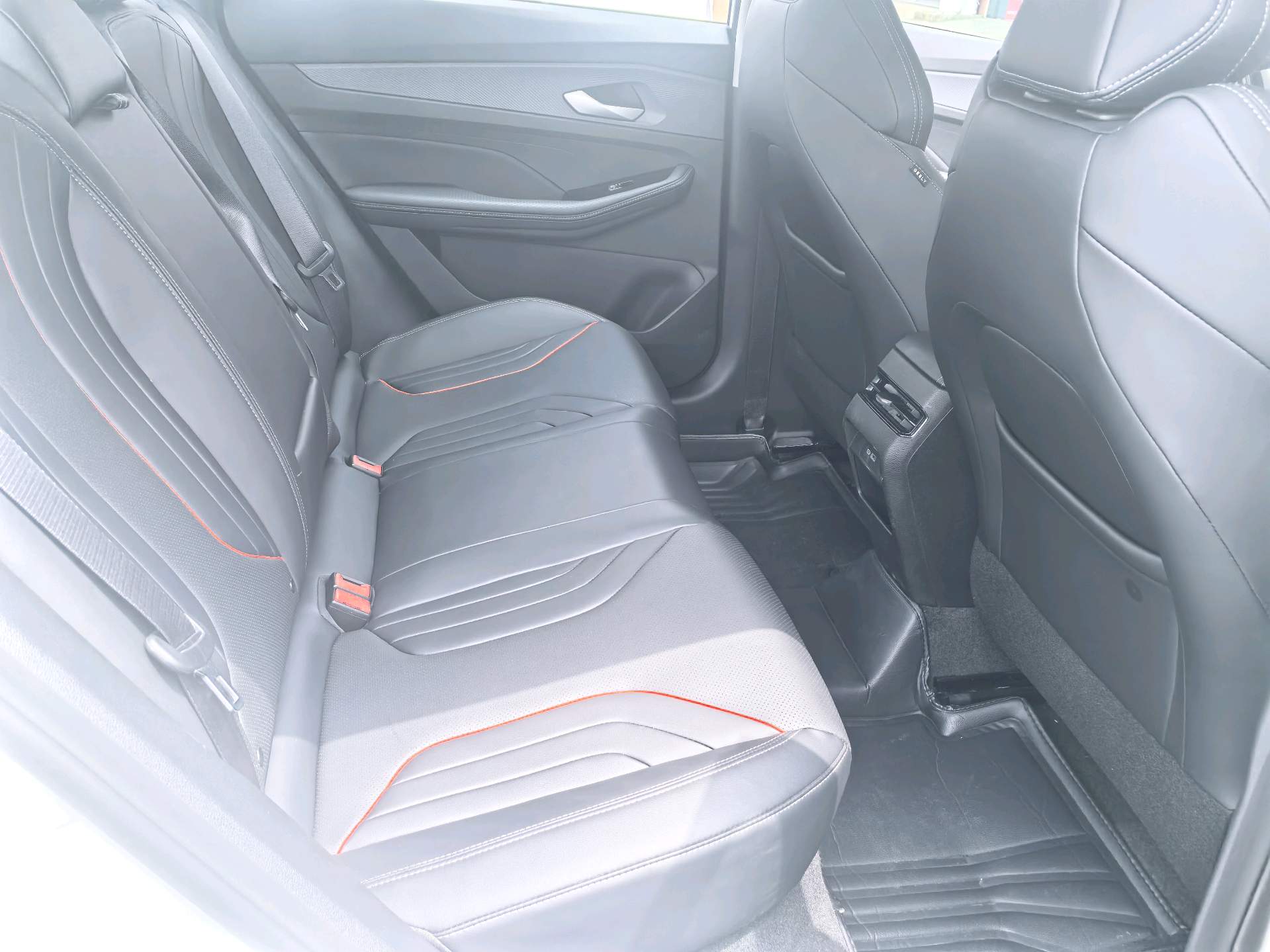 GEELY Emgrand 2025 imagen de coche #7