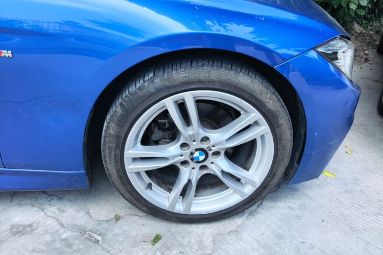 BMW 3 Series 2017 car image #9