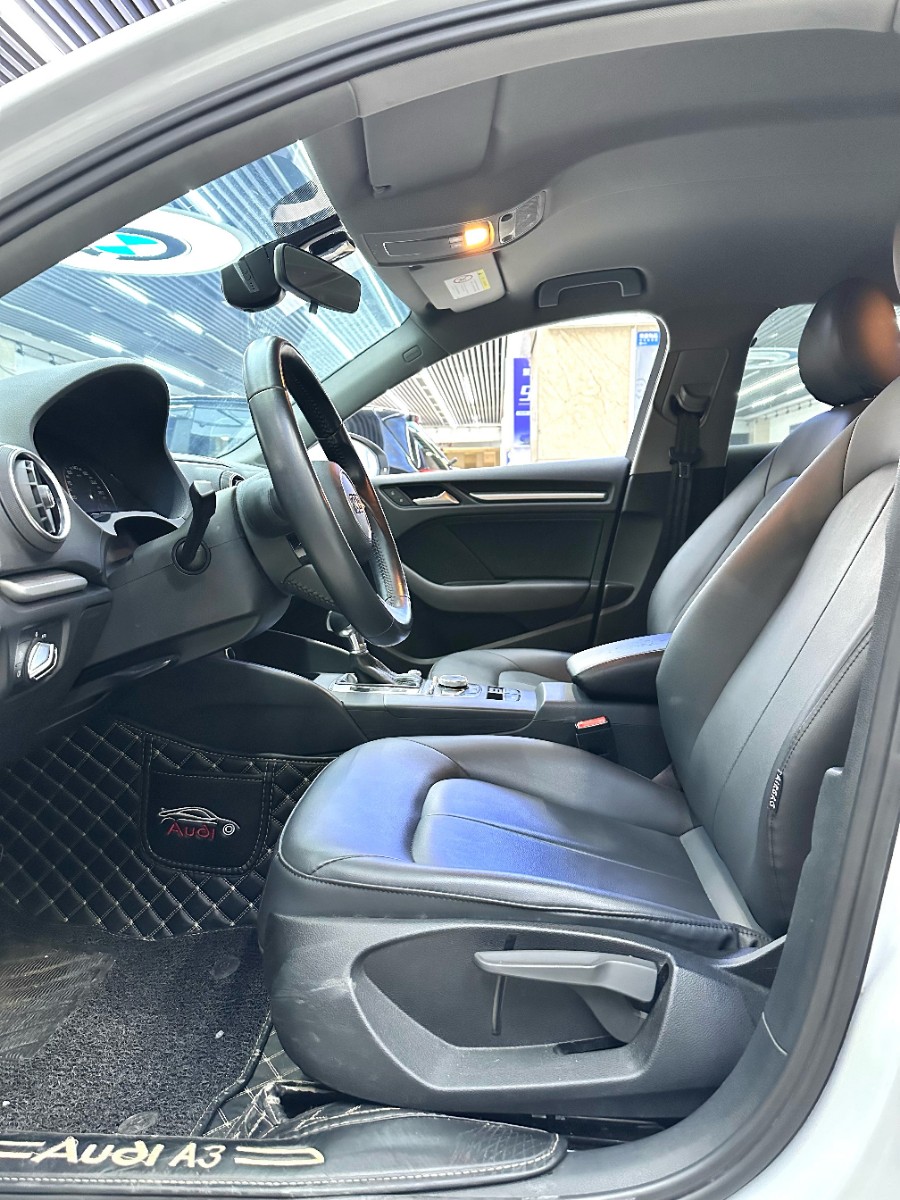 Audi A3 2019 #3 Audi A3 2019 car image #3