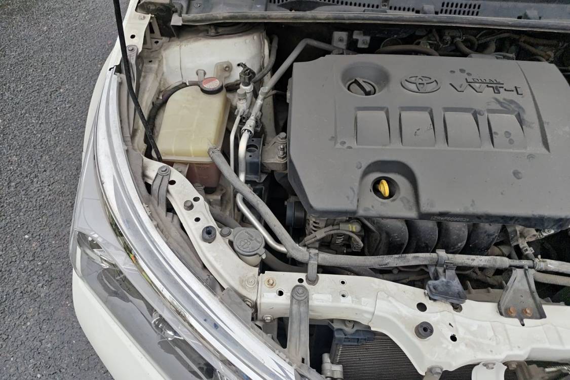 Toyota Corolla 2015 car image #11