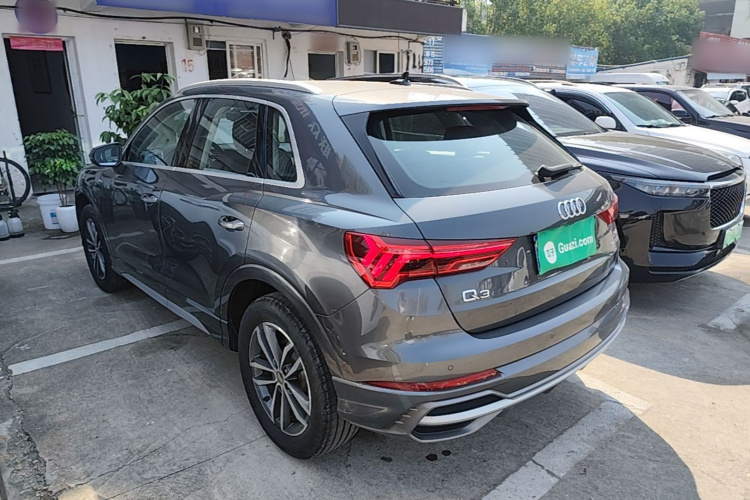 Audi Q3 2021 imagen de coche #7