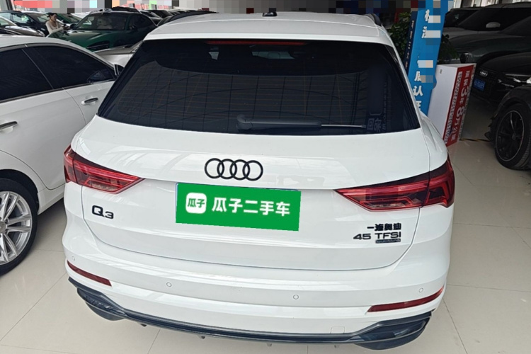 Audi Q3 2023 car image #6