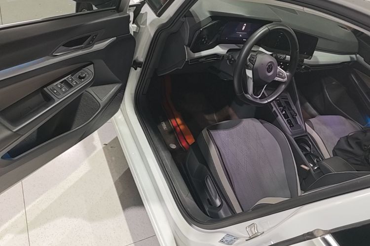 Volkswagen Golf 2021 imagem de carro #16